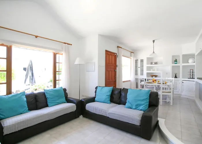 Vila Dinamarca 3 *